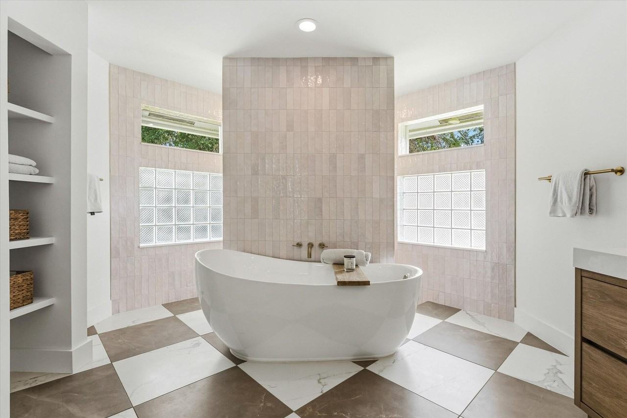 10291 Nw 62nd Dr - Photo 6 of 50