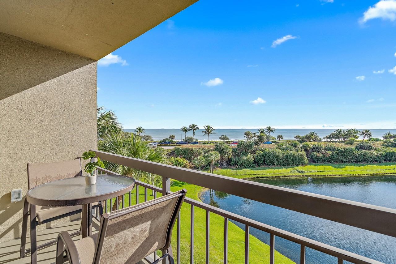 101 S Seas Dr #406 - Photo 4 of 21