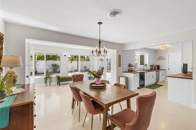 1116 Se 13th Ct - Photo 7 of 44