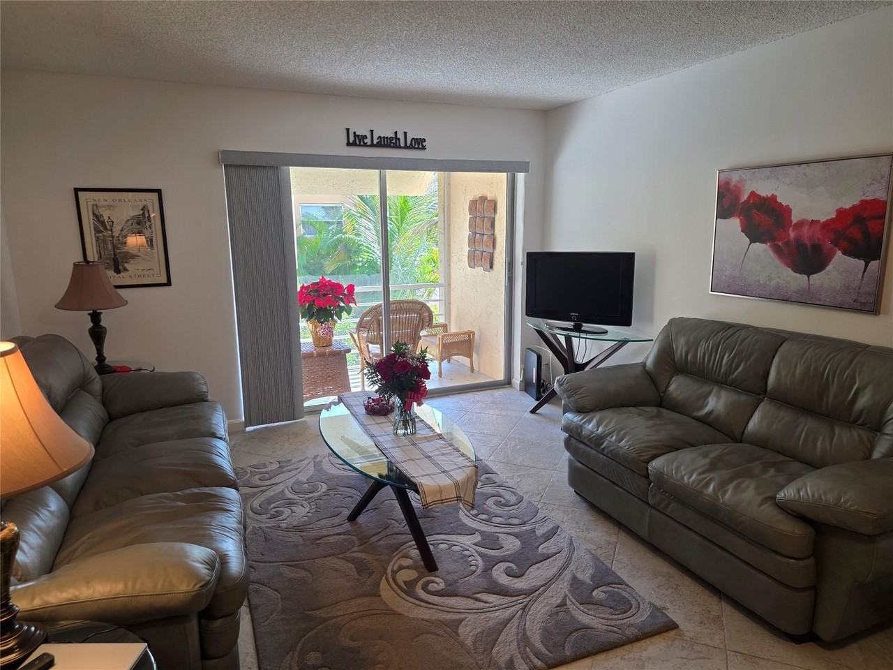 959 Se 2nd Ave #239 - Photo 4 of 46