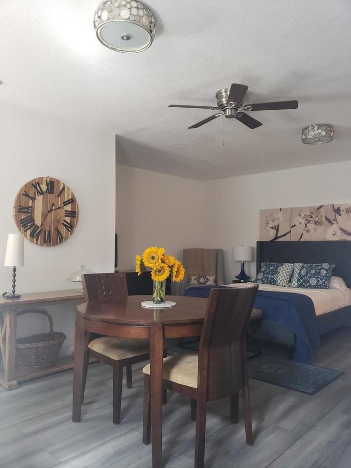 14313 Flora Ln - Photo 6 of 10