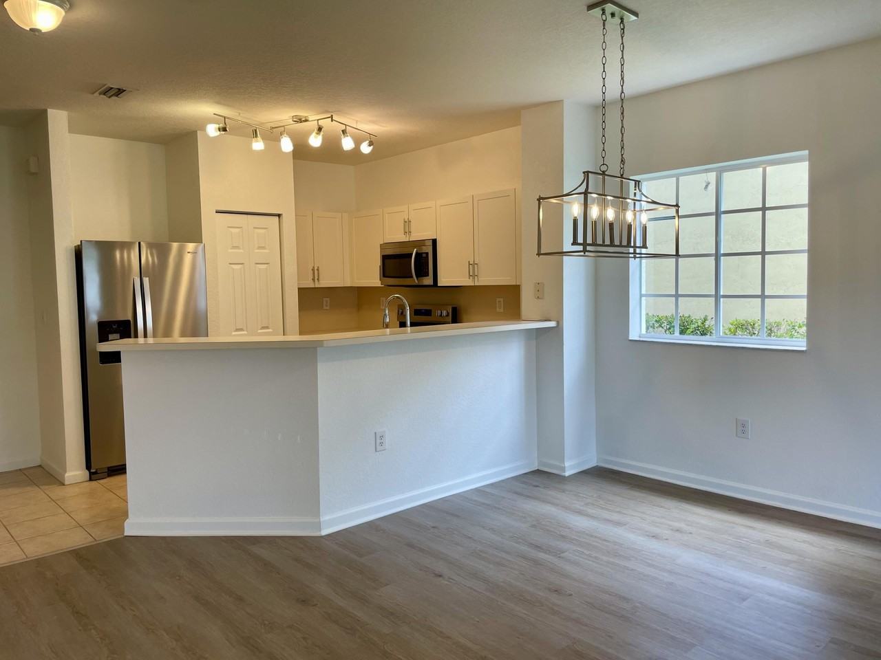 5119 Se Mariner Garden Cir - Photo 3 of 13