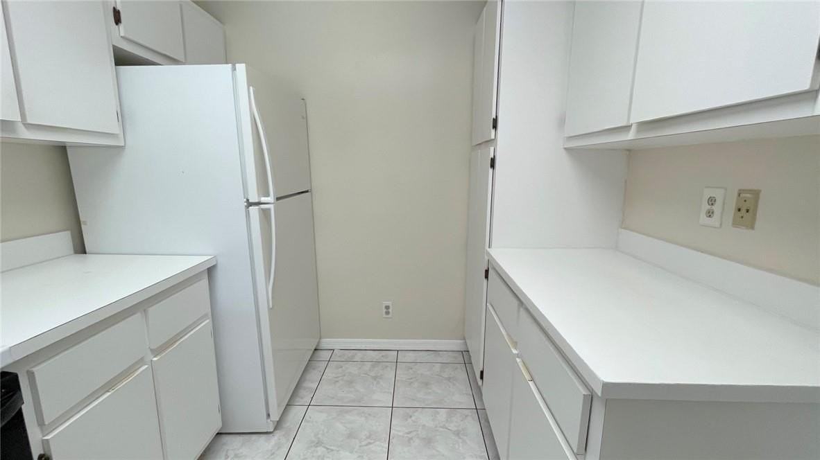 11460 Nw 39th St - Photo 4 of 12