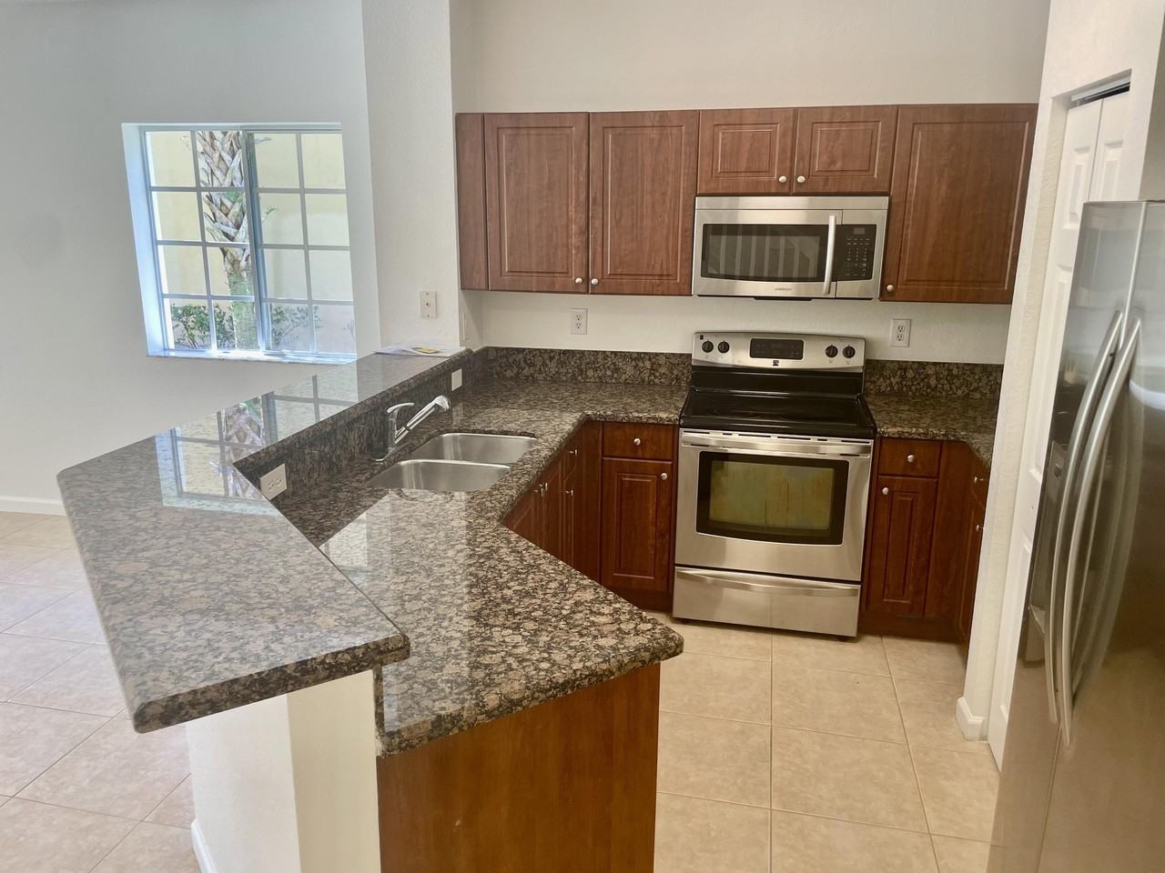 5156 Se Mariner Garden Cir - Photo 4 of 12