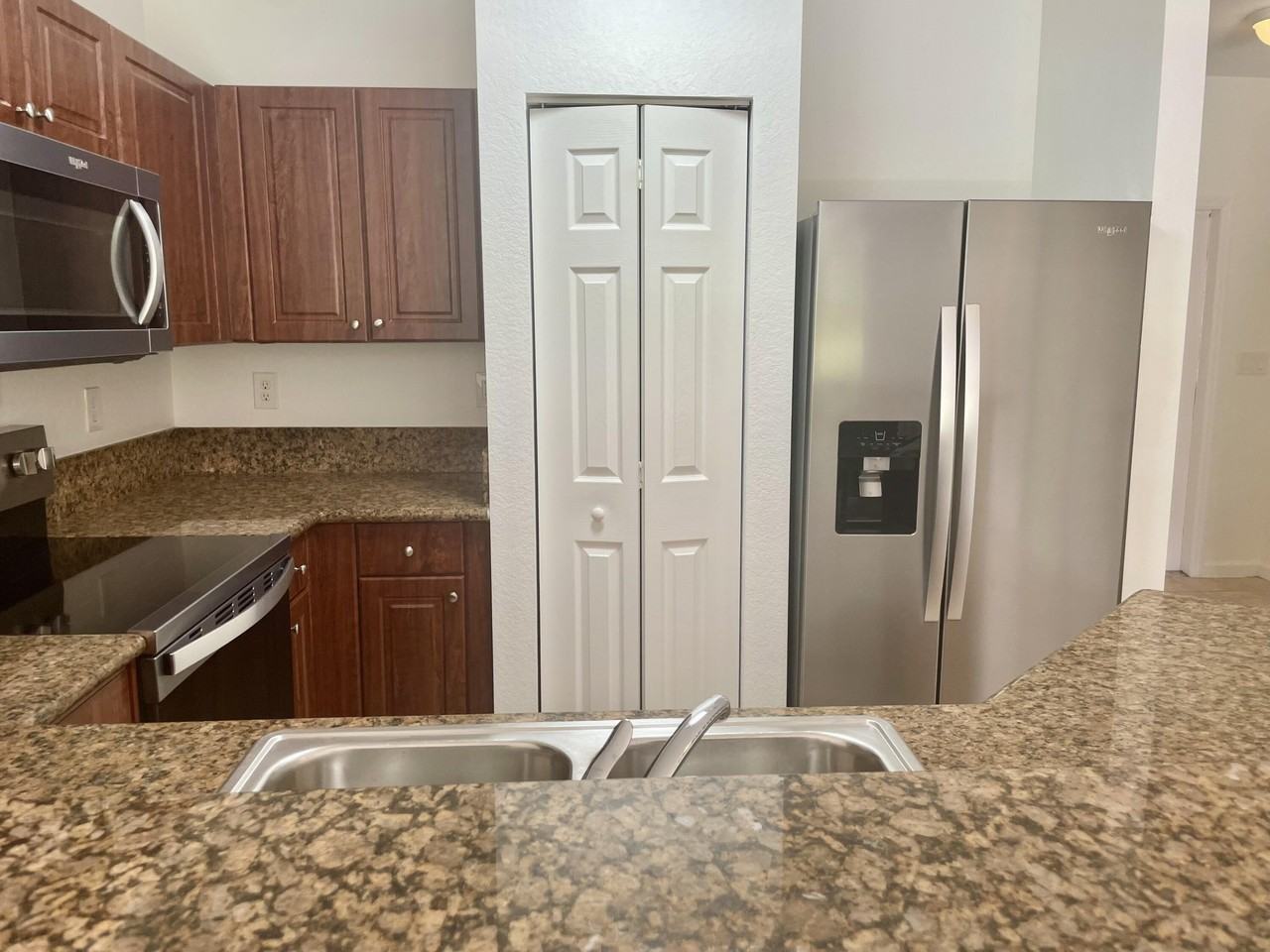 5176 Se Mariner Garden Cir - Photo 4 of 10