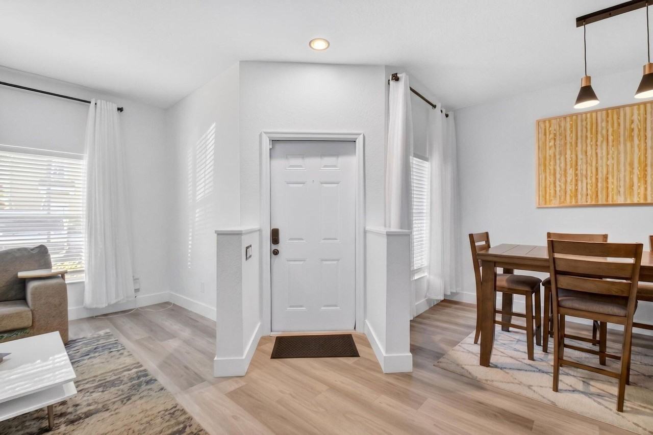 173 Lake Monterey Cir - Photo 5 of 41