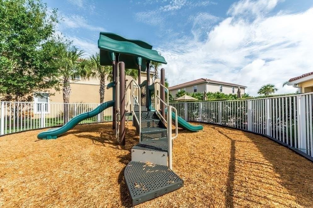 1041 Normandie Way - Photo 7 of 17