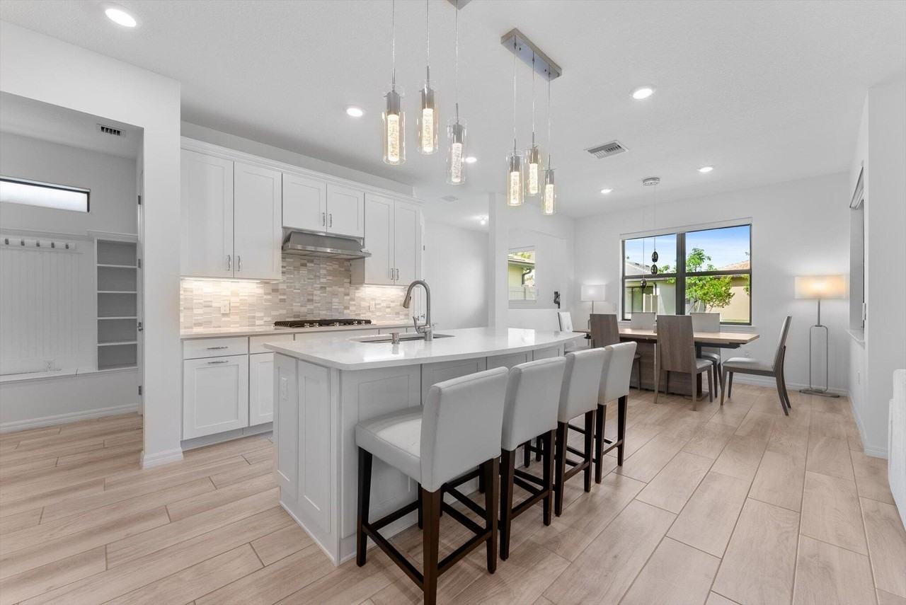 4757 Roldan Ct - Photo 2 of 45