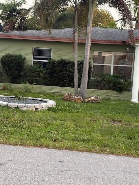 270 Ne 45th St - Photo 2 of 16