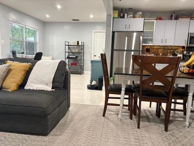 270 Ne 45th St - Photo 4 of 16