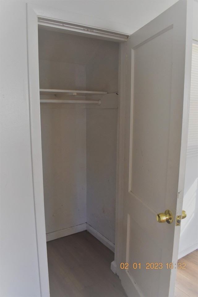 1305 W 25th St - Photo 5 of 10