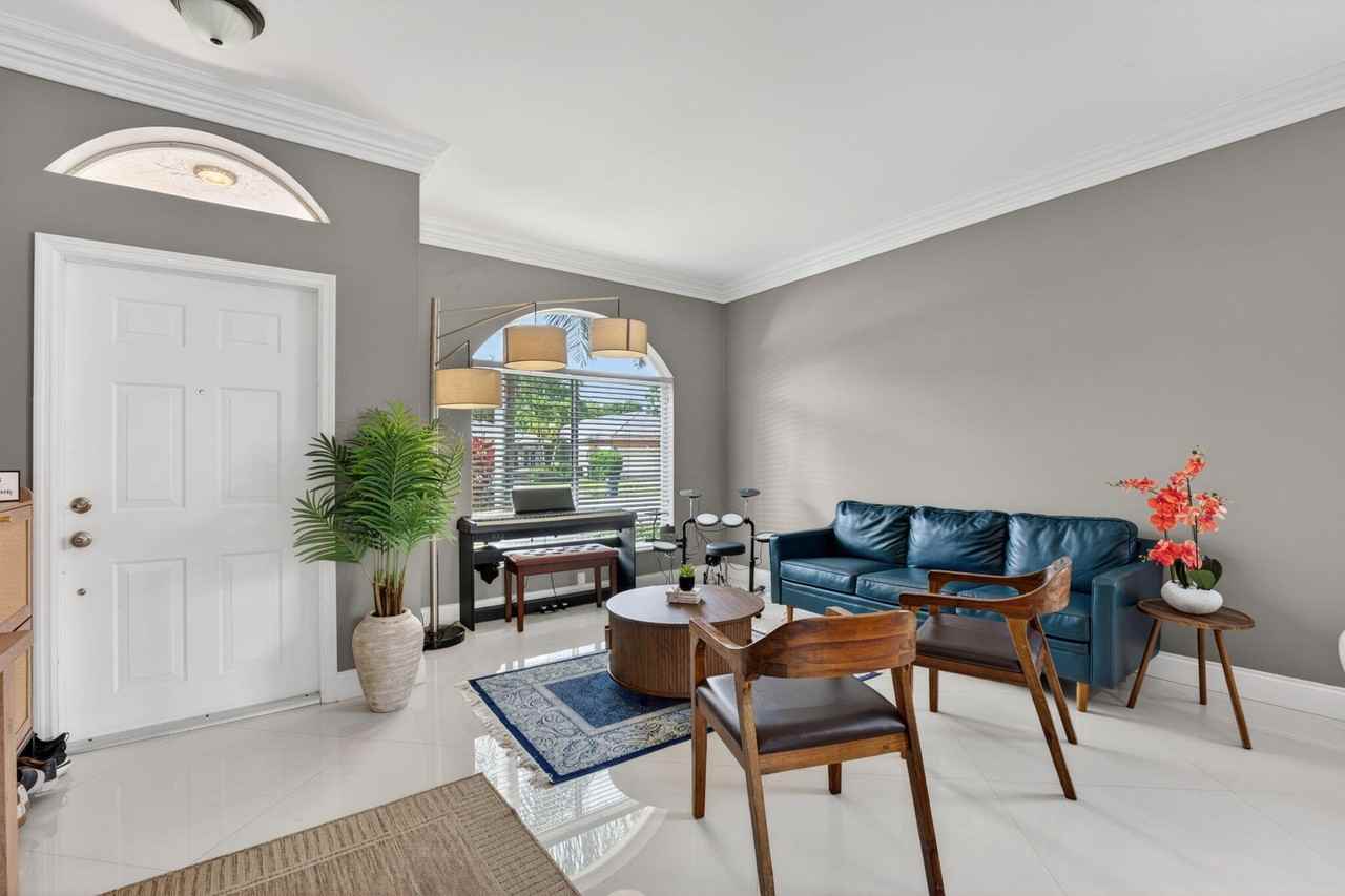 3755 Pebblebrook Ct - Photo 4 of 50