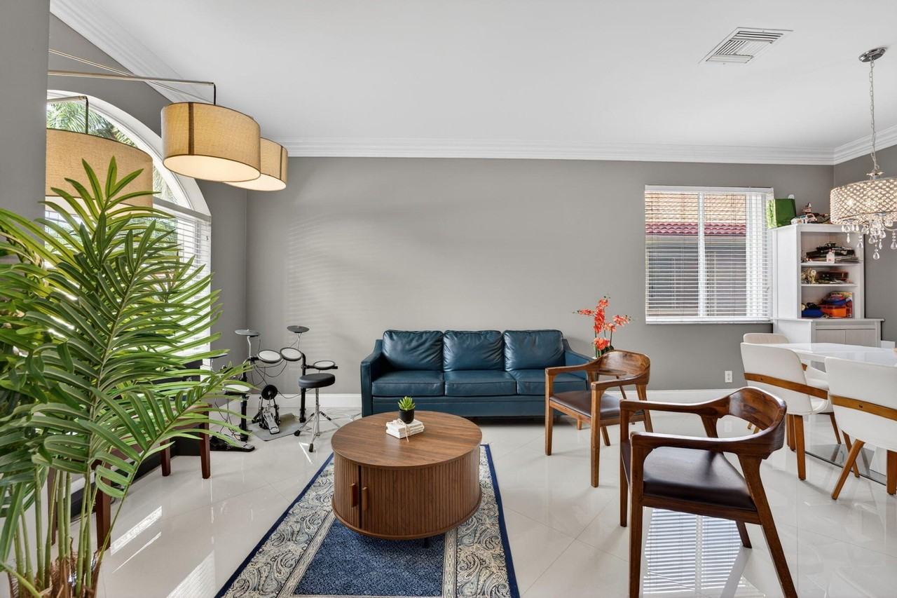 3755 Pebblebrook Ct - Photo 5 of 50