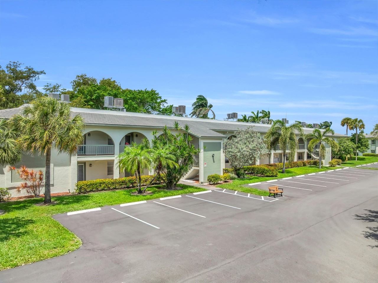 1102 Bahama Bnd #C1