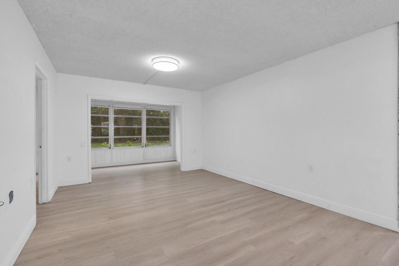 1102 Bahama Bnd #C1 - Photo 7 of 27
