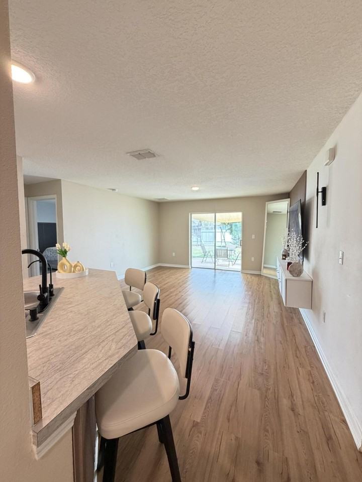 4249 Sw Whitebread Rd - Photo 2 of 43