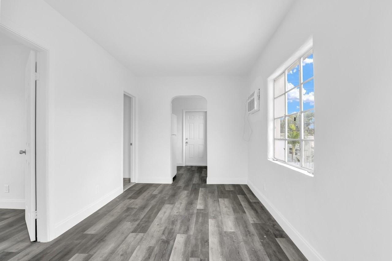 820 N Dixie Hwy #4 - Photo 6 of 28