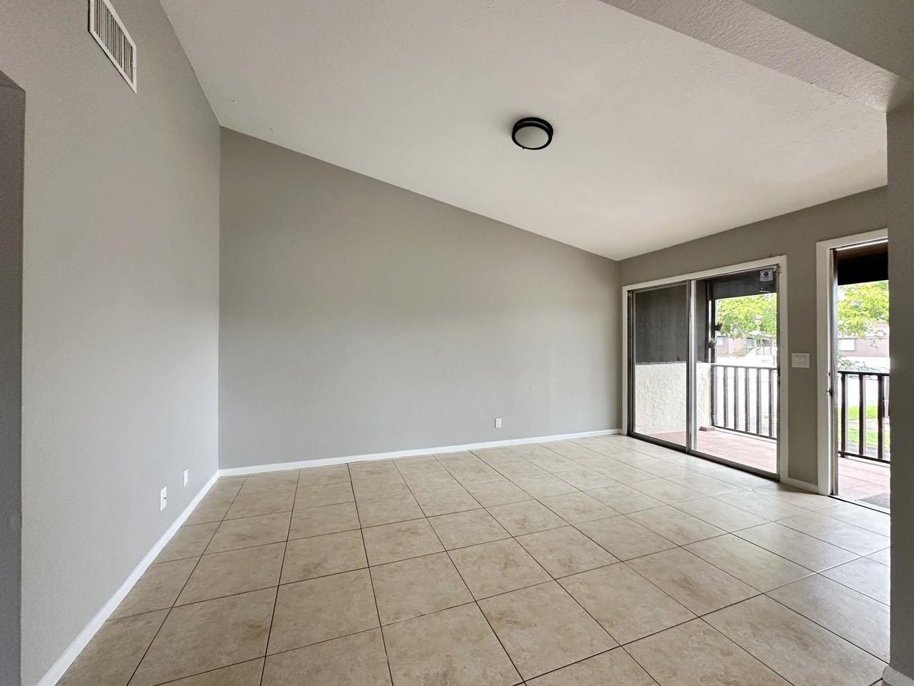 5324 Bosque Ln #92 - Photo 5 of 14