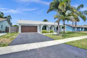 featured image of 10501 Nw 20th Ct