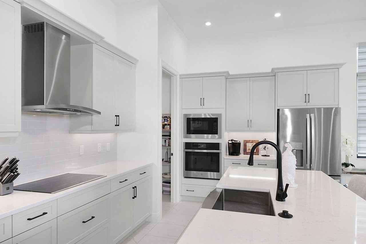 9084 Sw Arco Way - Photo 6 of 29