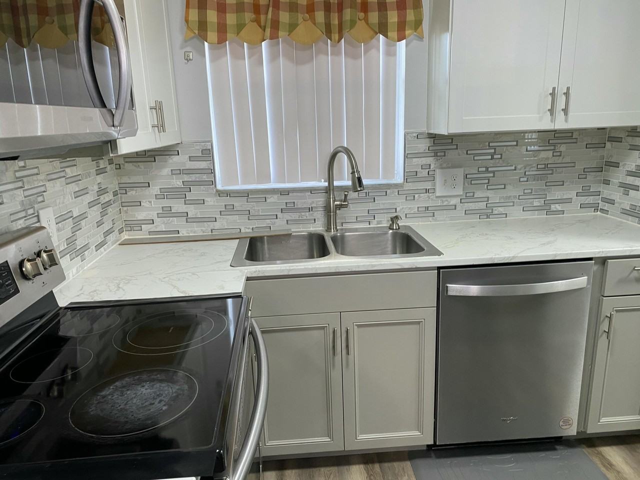 6890 Royal Palm Blvd #209H - Photo 3 of 18