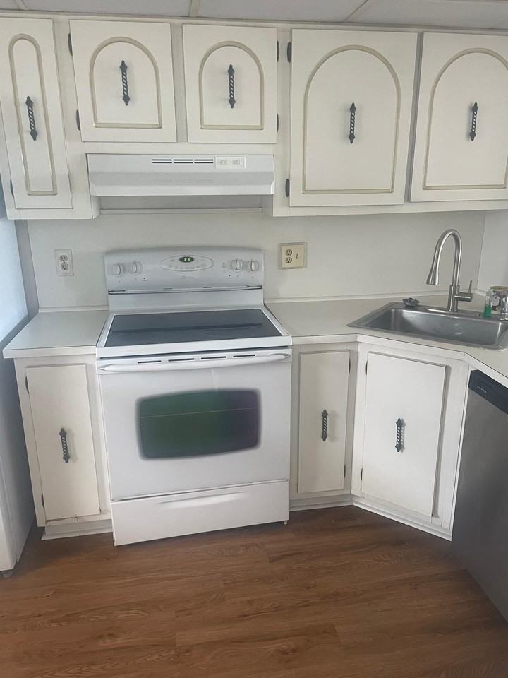 2571 Aragon Blvd #414 - Photo 2 of 13