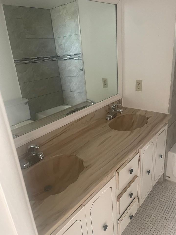 2571 Aragon Blvd #414 - Photo 6 of 13