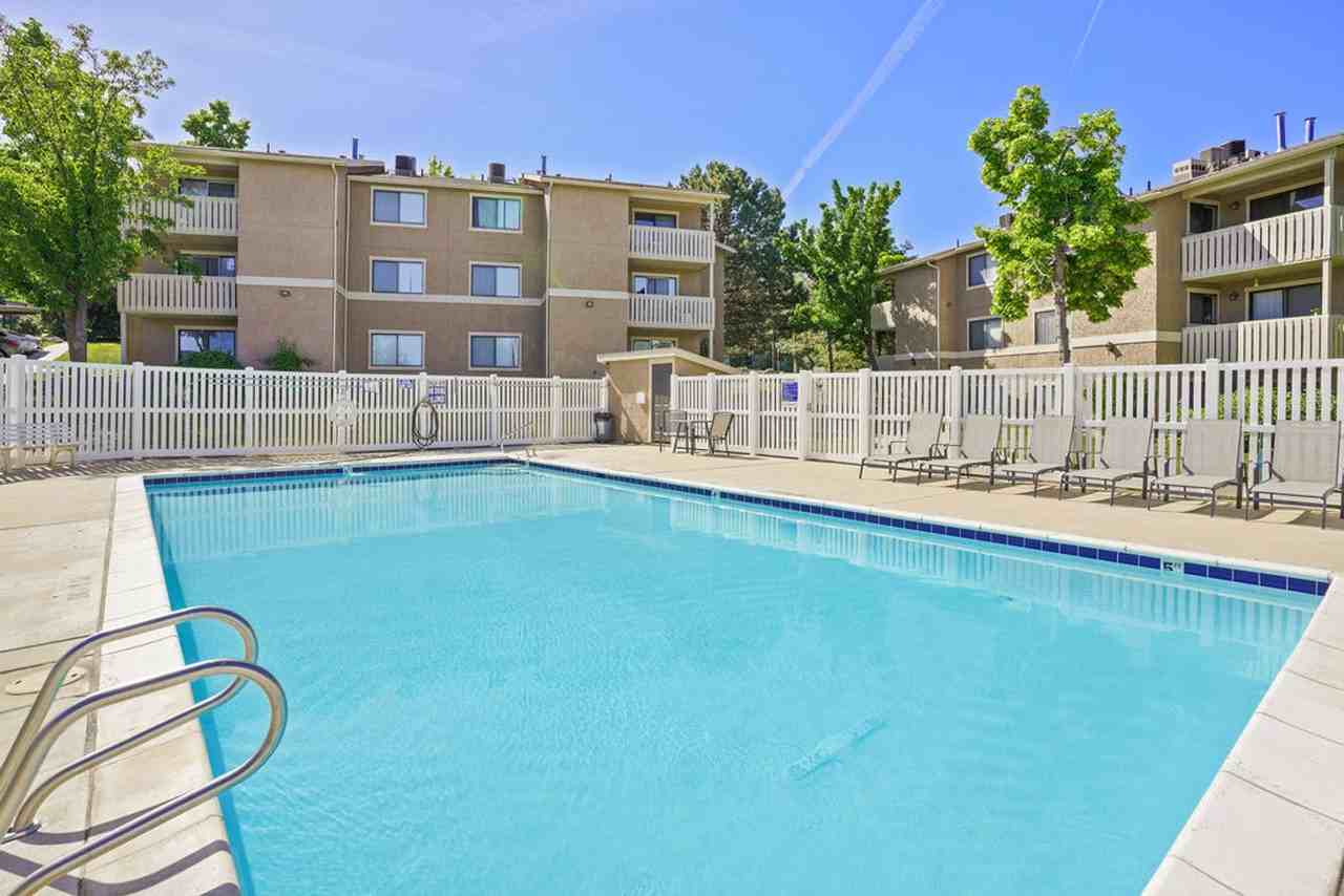Peachtree Apartments - Photo 3 of 9