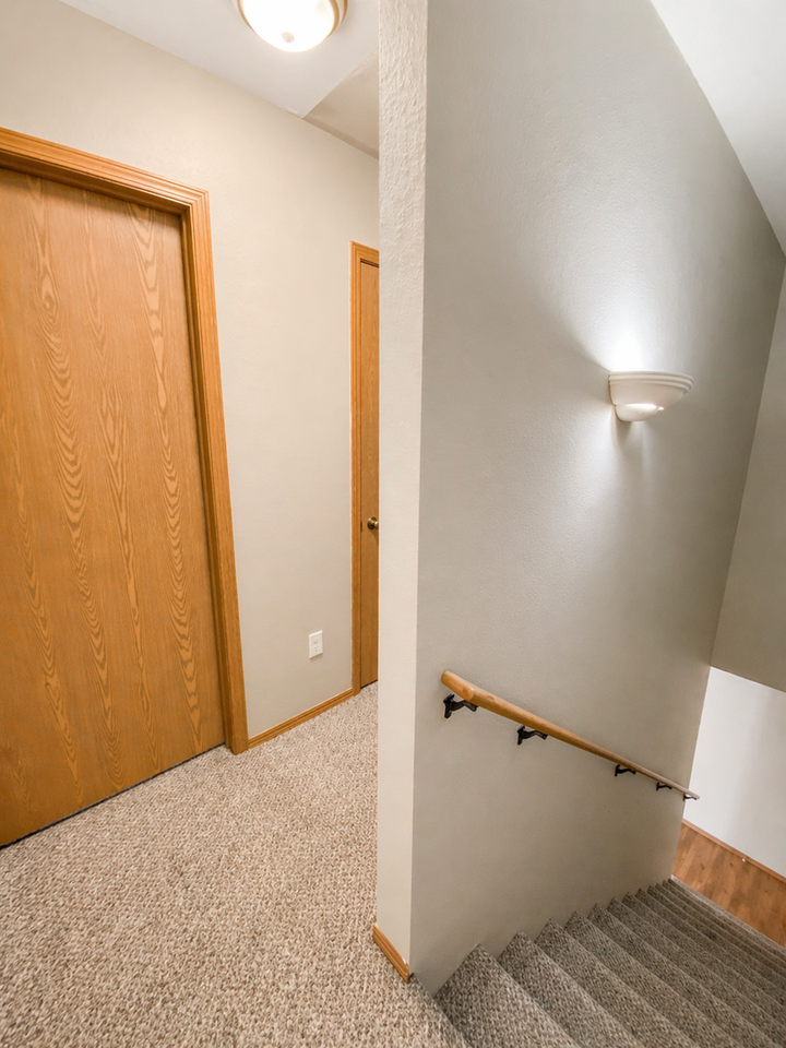 3413 Cascade Loop - Photo 6 of 15