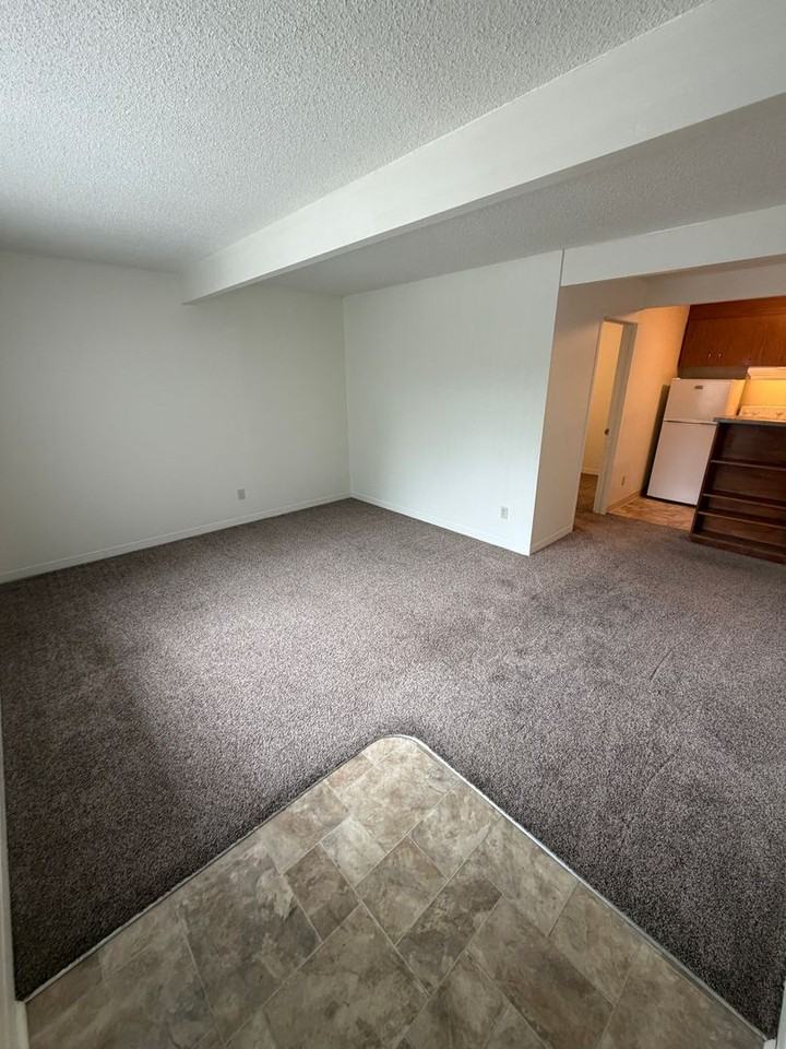 755 Nw 3rd St #19 - Photo 5 of 13