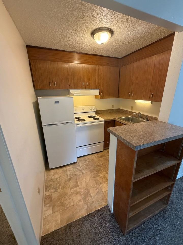 755 Nw 3rd St #19 - Photo 7 of 13