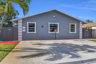 1565 W 28th St #A - Photo 1 of 1