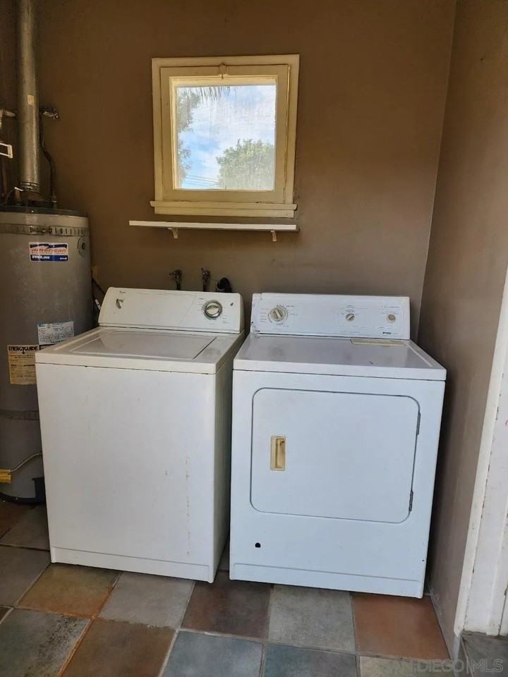 219 S Ditmar St - Photo 5 of 7