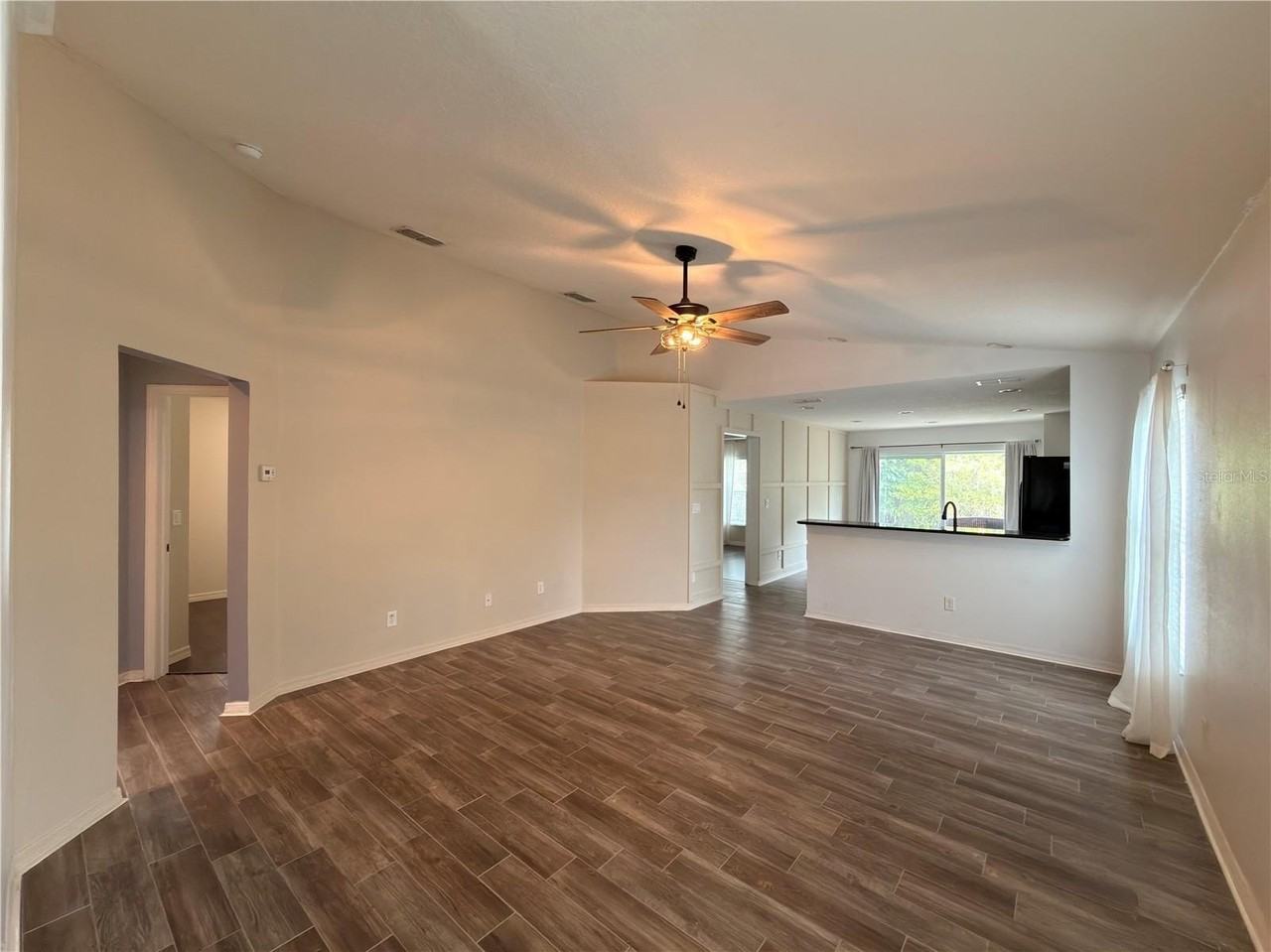 5806 Oak Mill Ter - Photo 4 of 22