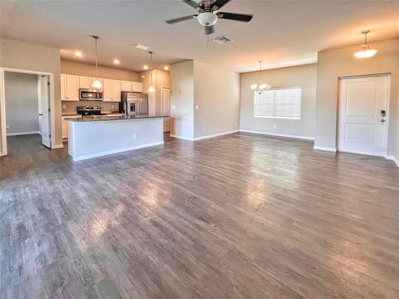 2166 Carpenter Ln - Photo 2 of 16