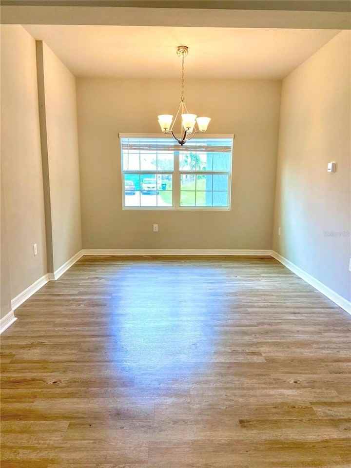 1353 Sadnet Ln - Photo 4 of 13