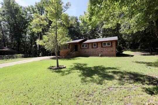 3 Spring Lake Ct - Photo 3 of 50