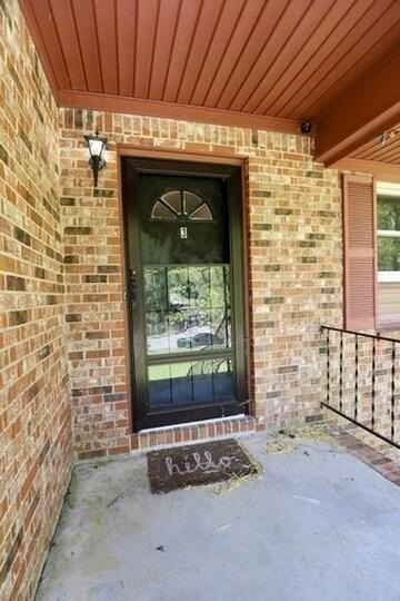 3 Spring Lake Ct - Photo 4 of 50