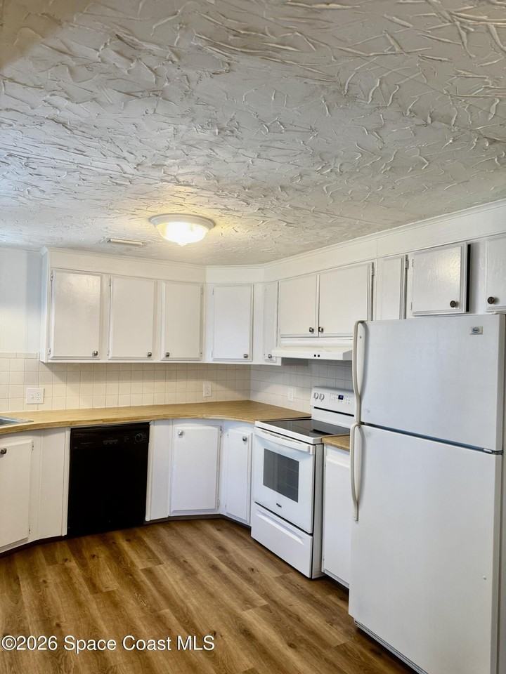 515 Jennifer Cir - Photo 4 of 28