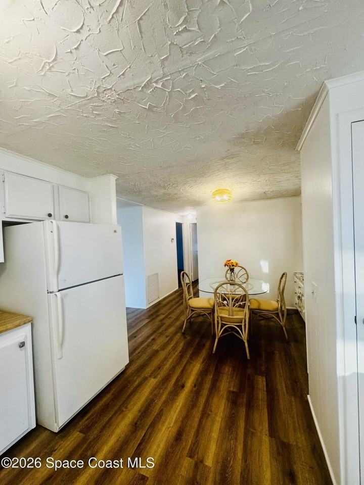 515 Jennifer Cir - Photo 5 of 28