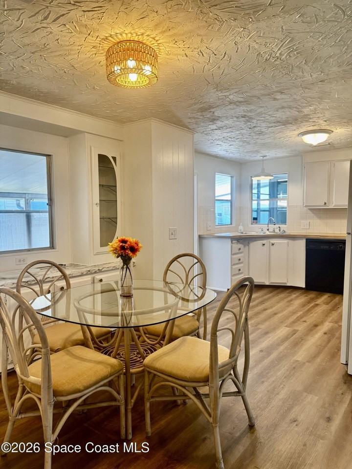 515 Jennifer Cir - Photo 6 of 28