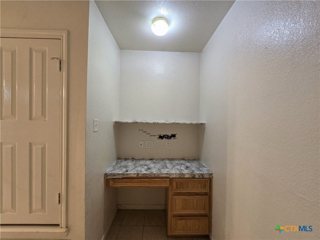 1411 Nicholas Cir #B - Photo 4 of 23