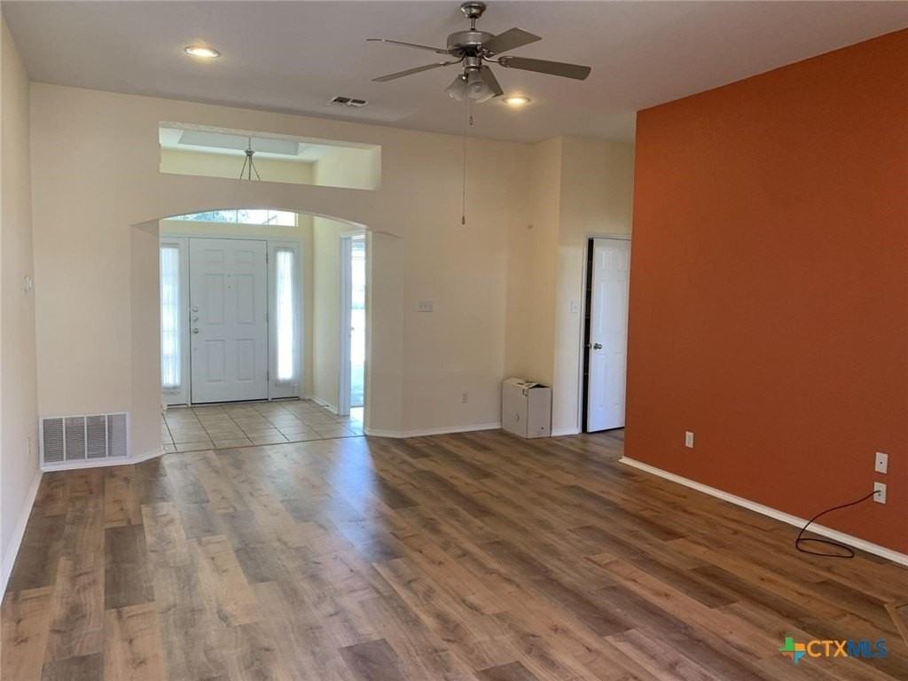 2708 Butterfly Dr - Photo 3 of 17