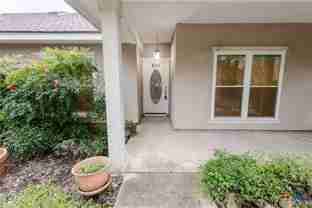605 Burleson St - Photo 1 of 1