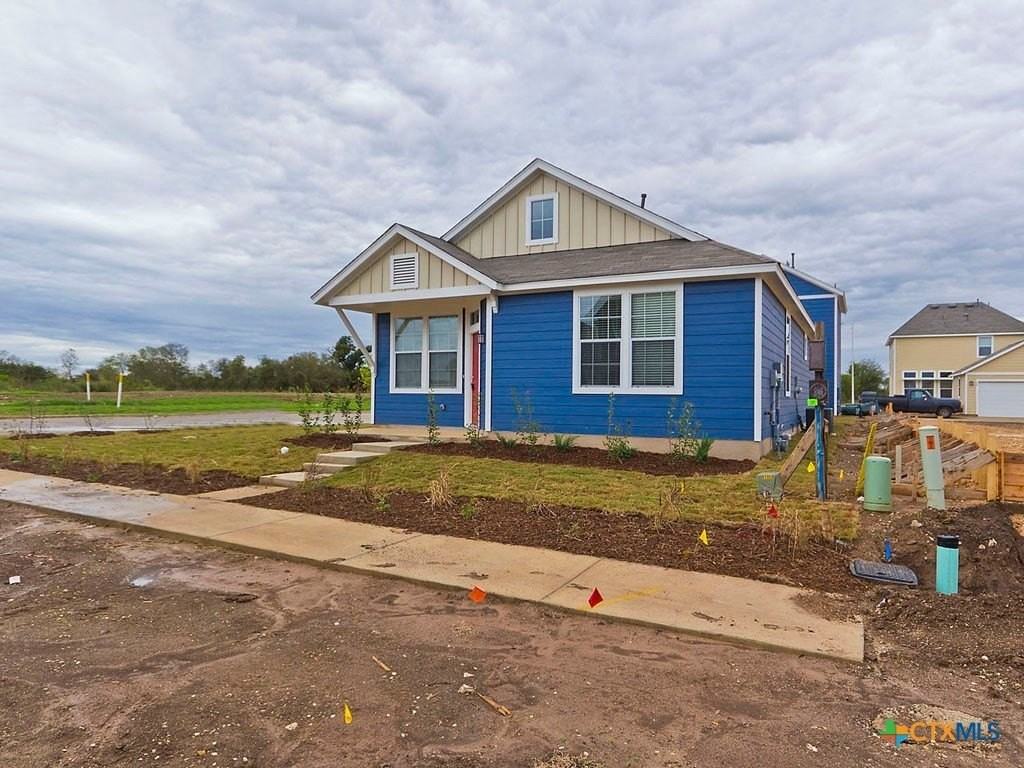 335 Rachel St #MAIN - Photo 6 of 25