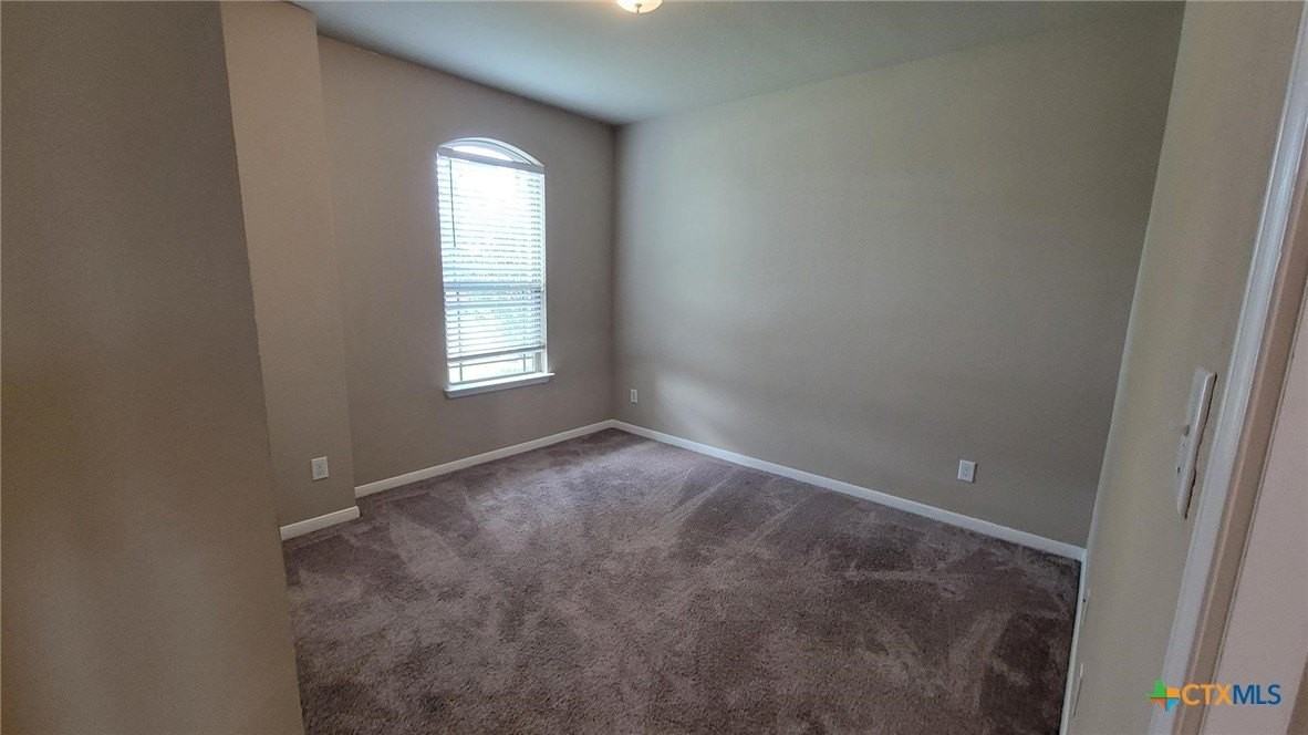 822 Wyndcrest Dr - Photo 4 of 12