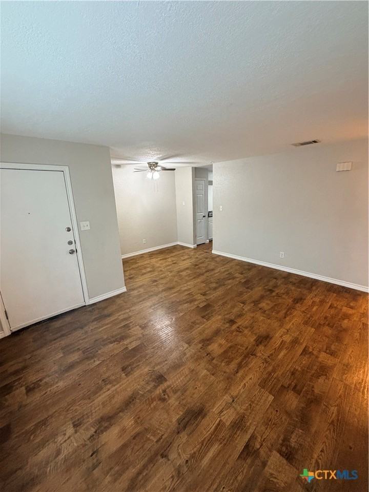 208 Uhland Rd #3 - Photo 6 of 12