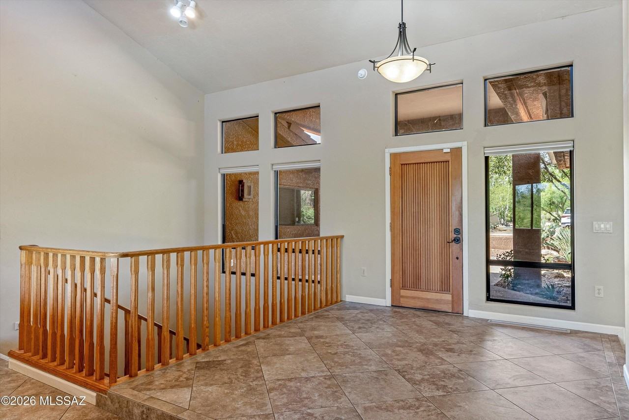 5700 N Barrasca Ave - Photo 7 of 49