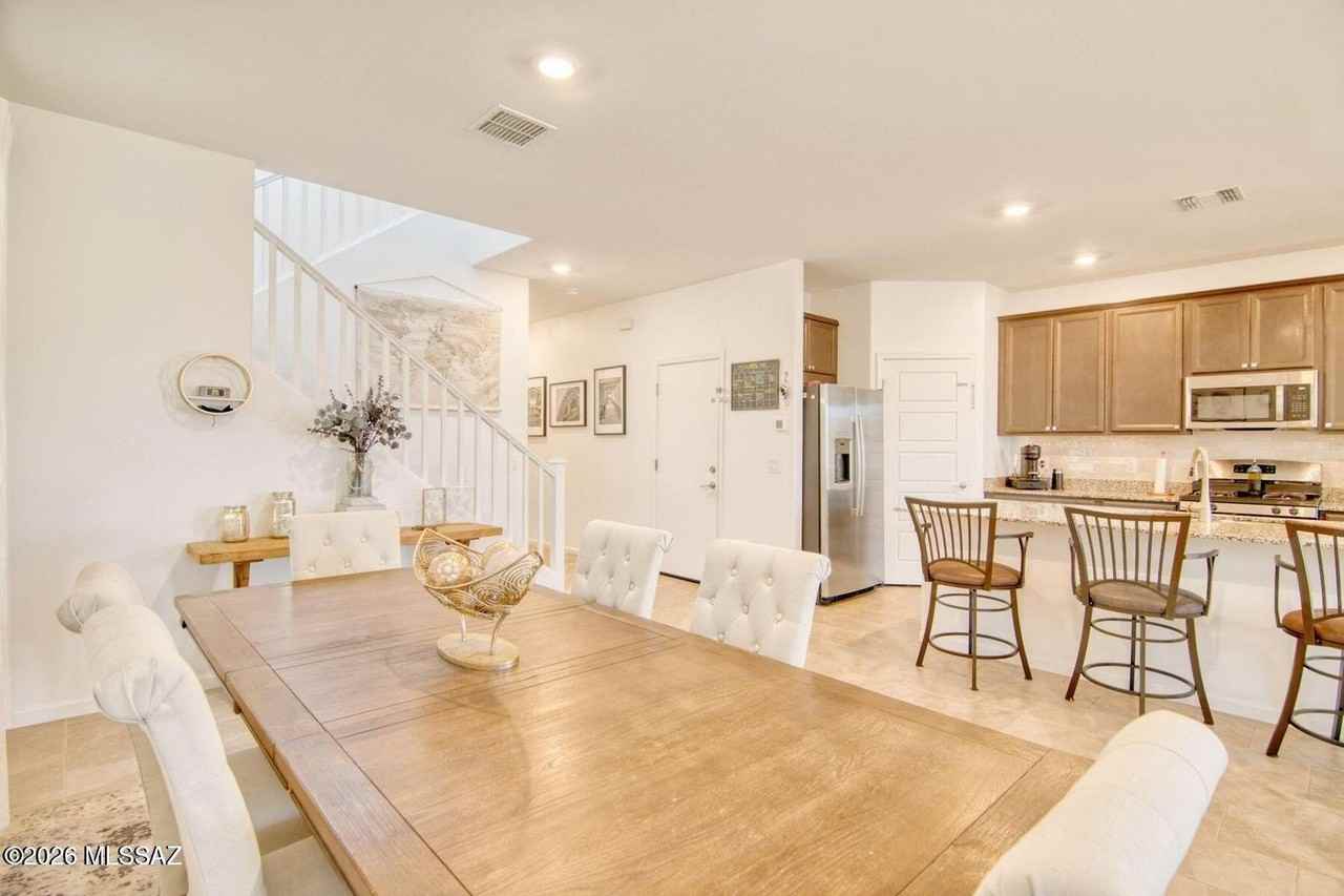 687 W Calle El Teclado - Photo 5 of 40