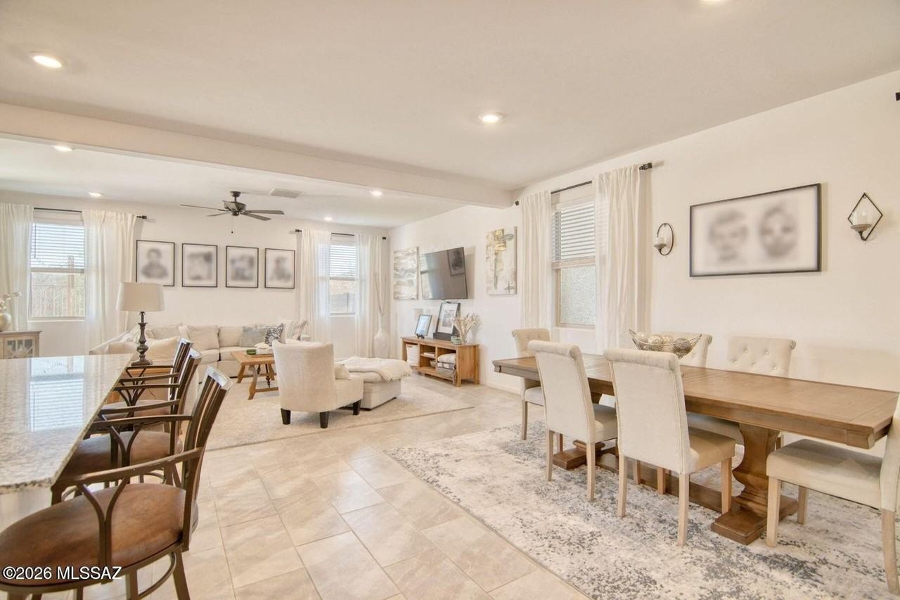 687 W Calle El Teclado - Photo 7 of 40